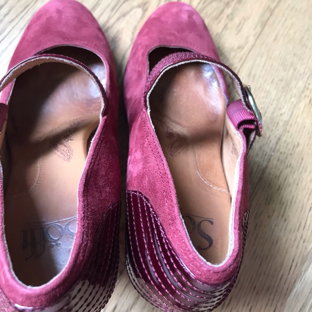 Wine colored Sofft heels - Picture 5 of 13